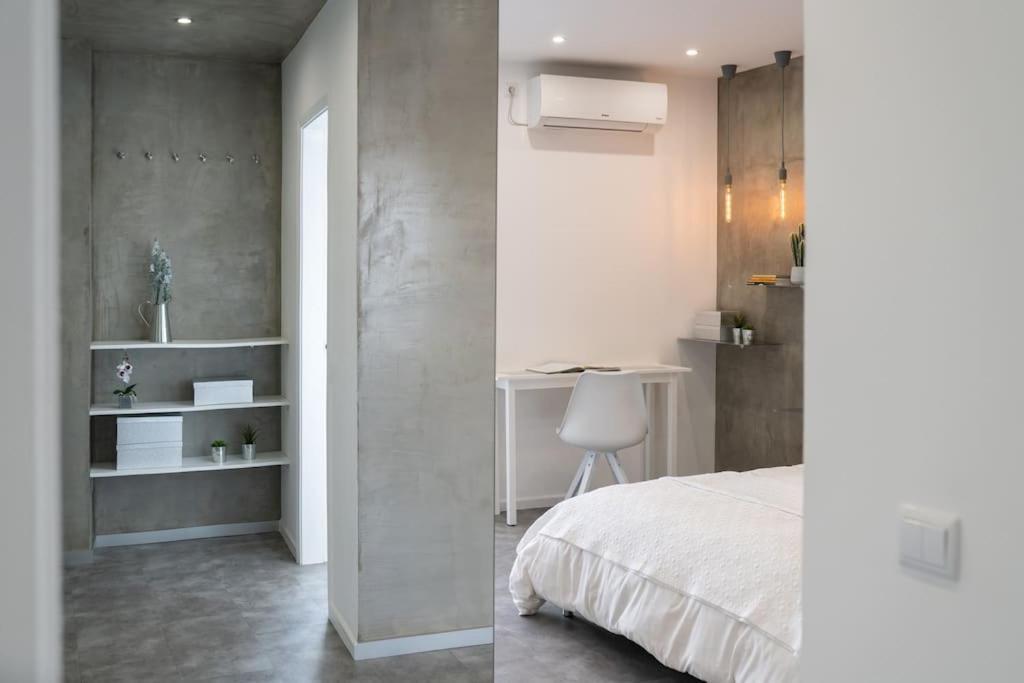 Super - Silver Apartment