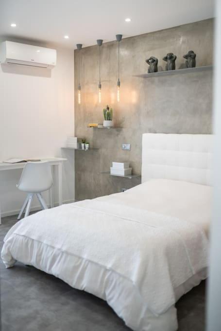 Super - Silver Apartment